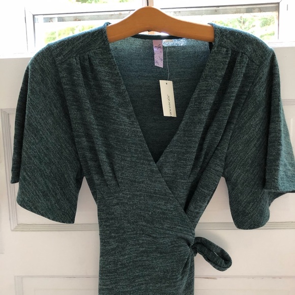 Alya Dresses & Skirts - Alya Green Kimono Sleeve Wrap Dress
